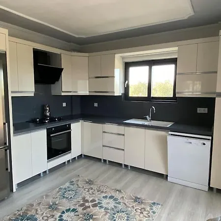 Havuz ,barbekue Ve Goel Manzarali Bir Tatil Koycegiz (Mugla)