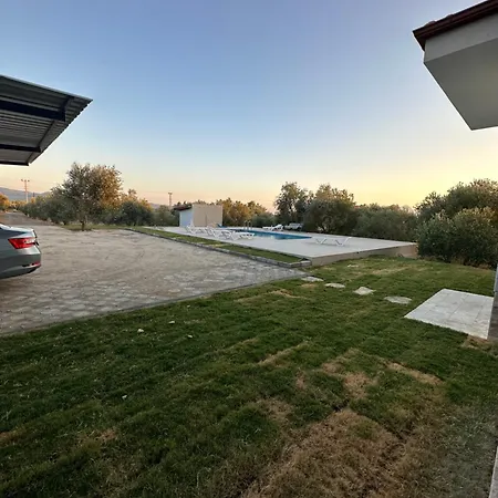 Hotel Havuz ,barbekue Ve Goel Manzarali Bir Tatil